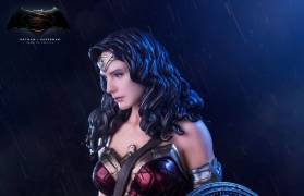 Gyűjtő mánia: Wonder Woman és Superman (Igazság hajnala) Iron Studios szobrok