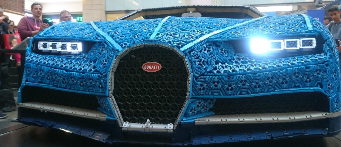 Gyűjtő mánia: Testközelben az életnagyságú LEGO Bugatti Chiron